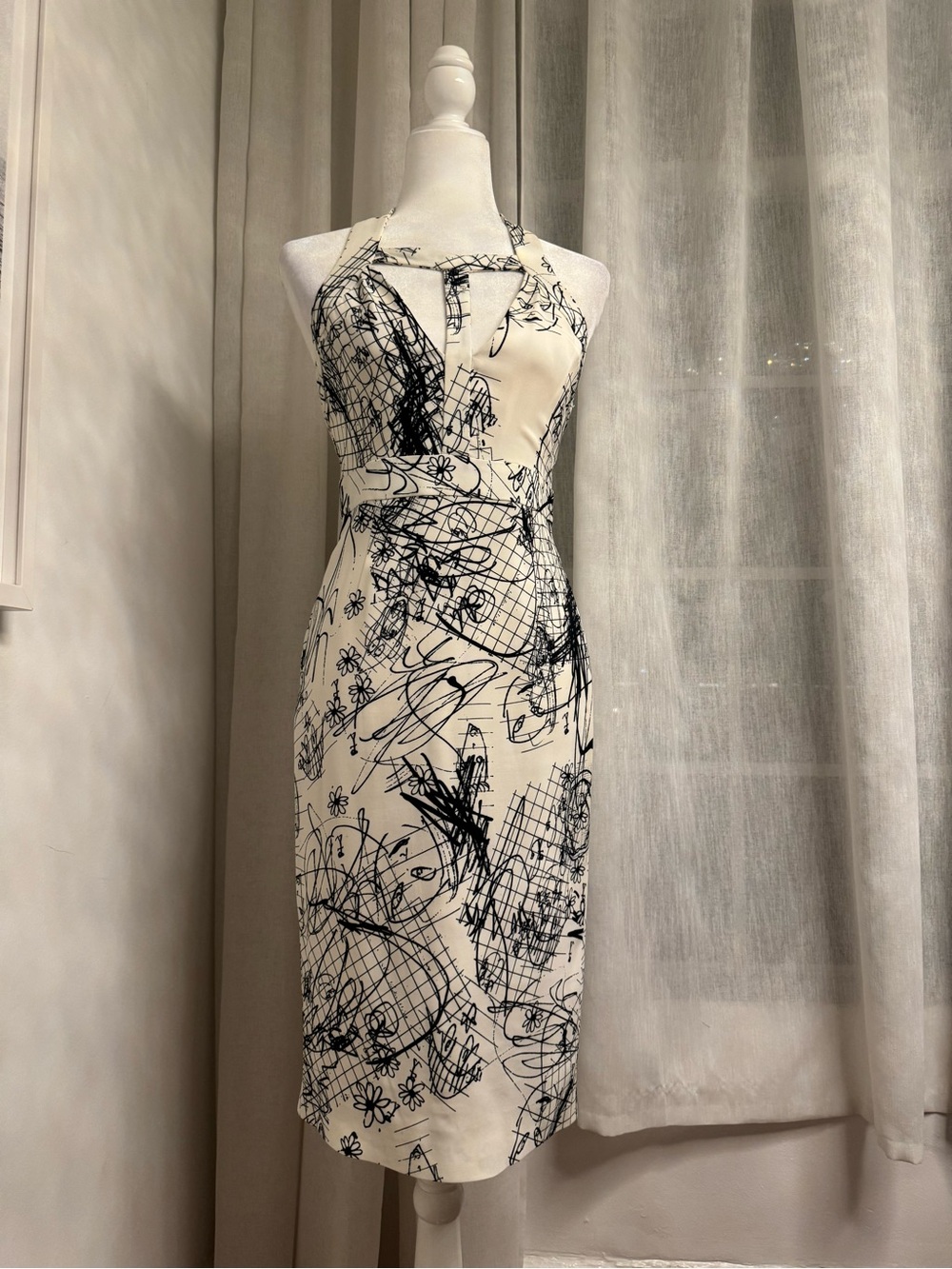 Cushnie Et Ochs Sexy Midi Halter Dress with Artistic Black Sketch Print - Picture 4 of 12